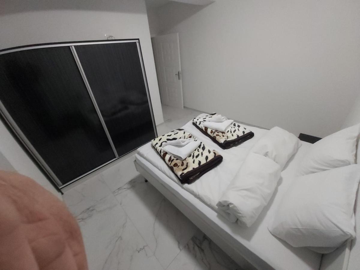 Xxl Apartments City Centar 1 Bitola Esterno foto